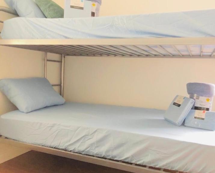 Men Only Dorms -3 Miles To The Beach Lighthouse Point Экстерьер фото